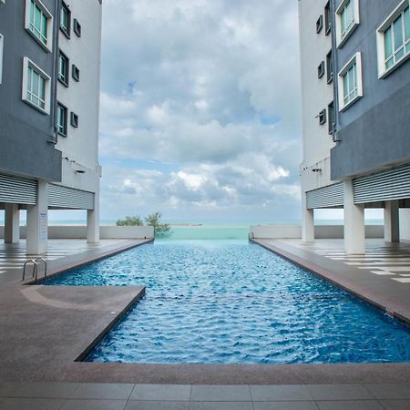 Infinity Sea View Pool Beach View 3Rooms 2Parkings Kuala Terengganu Exterior foto