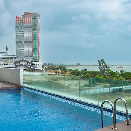 Infinity Sea View Pool Beach View 3Rooms 2Parkings Kuala Terengganu Exterior foto