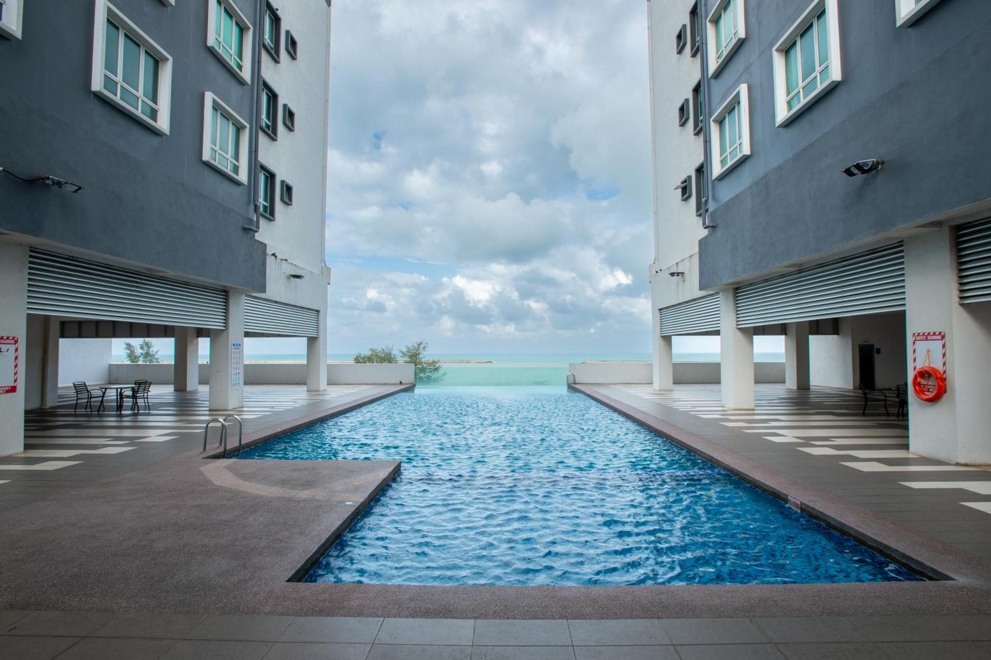 Infinity Sea View Pool Beach View 3Rooms 2Parkings Kuala Terengganu Exterior foto