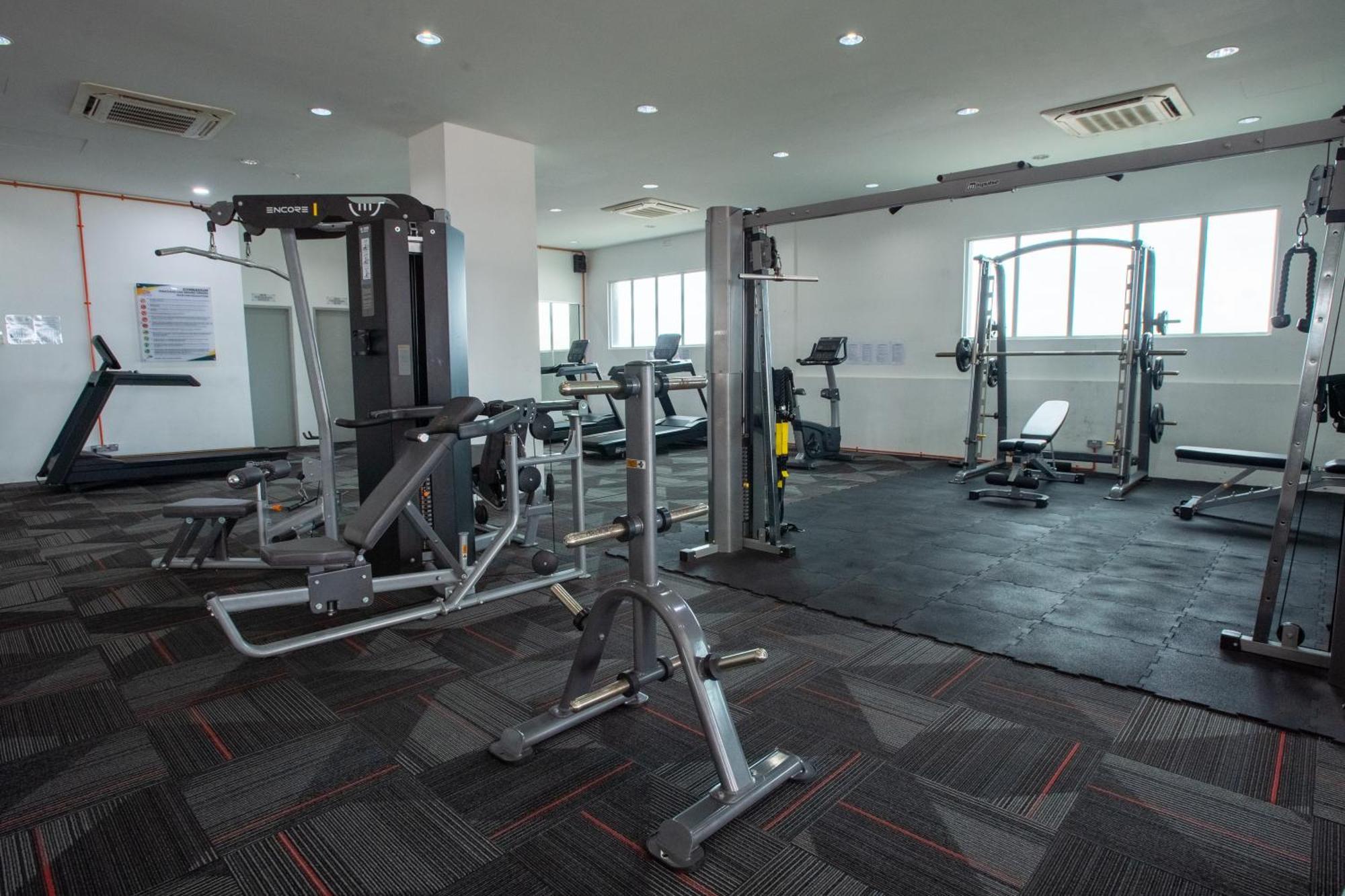 Infinity Sea View Pool Beach View 3Rooms 2Parkings Kuala Terengganu Exterior foto